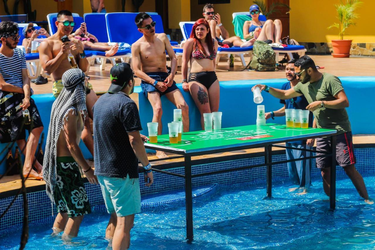 Hostal Wild Rover Huacachina