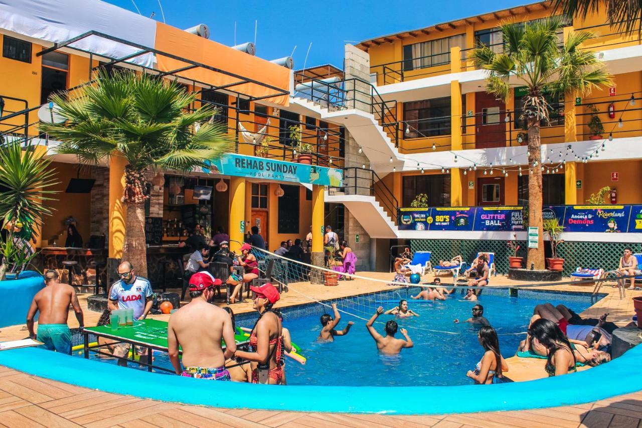 Wild Rover Huacachina *